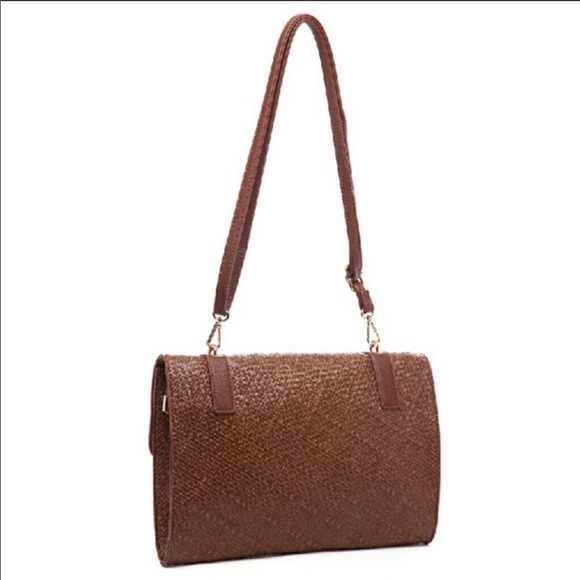 💖💖ONE LEFT!! Crossbody bag!!! 💖💖 - Picture 3 of 4